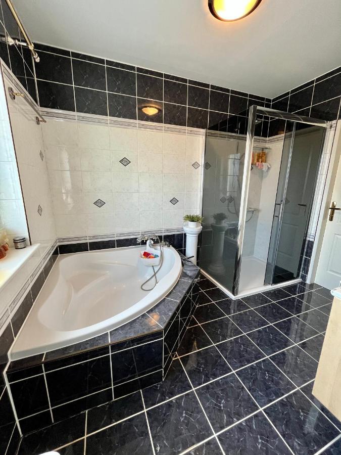 Atemberaubendes Loft Mit Pool Apartment เวียนนา ภายนอก รูปภาพ
